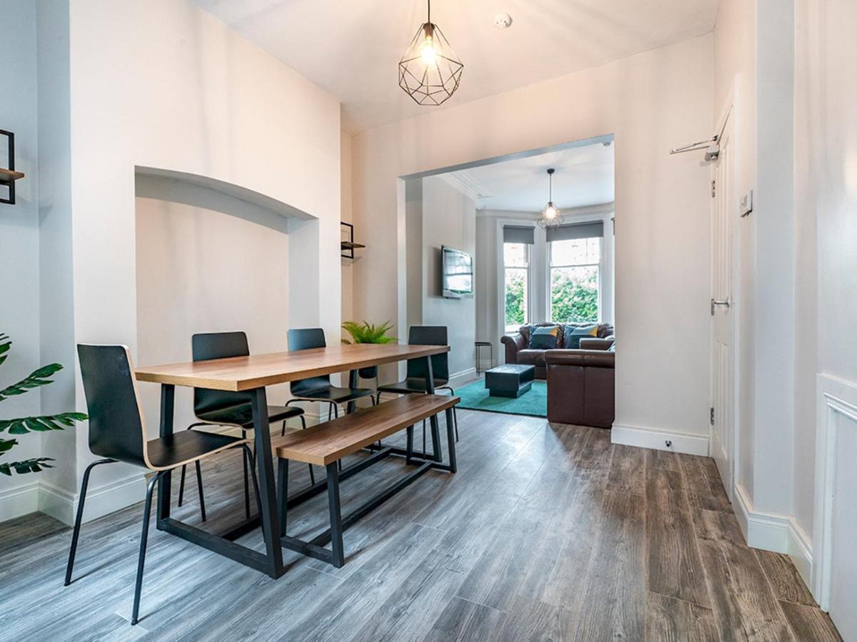 Pass The Keys Beautiful 4Br Restored Red Brick Cafes And Park Belfast Ngoại thất bức ảnh