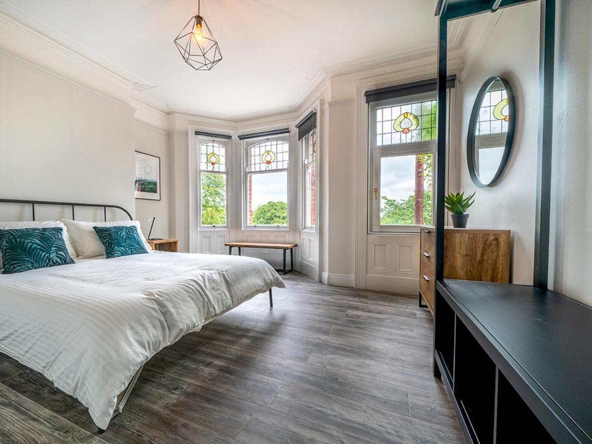 Pass The Keys Beautiful 4Br Restored Red Brick Cafes And Park Belfast Ngoại thất bức ảnh