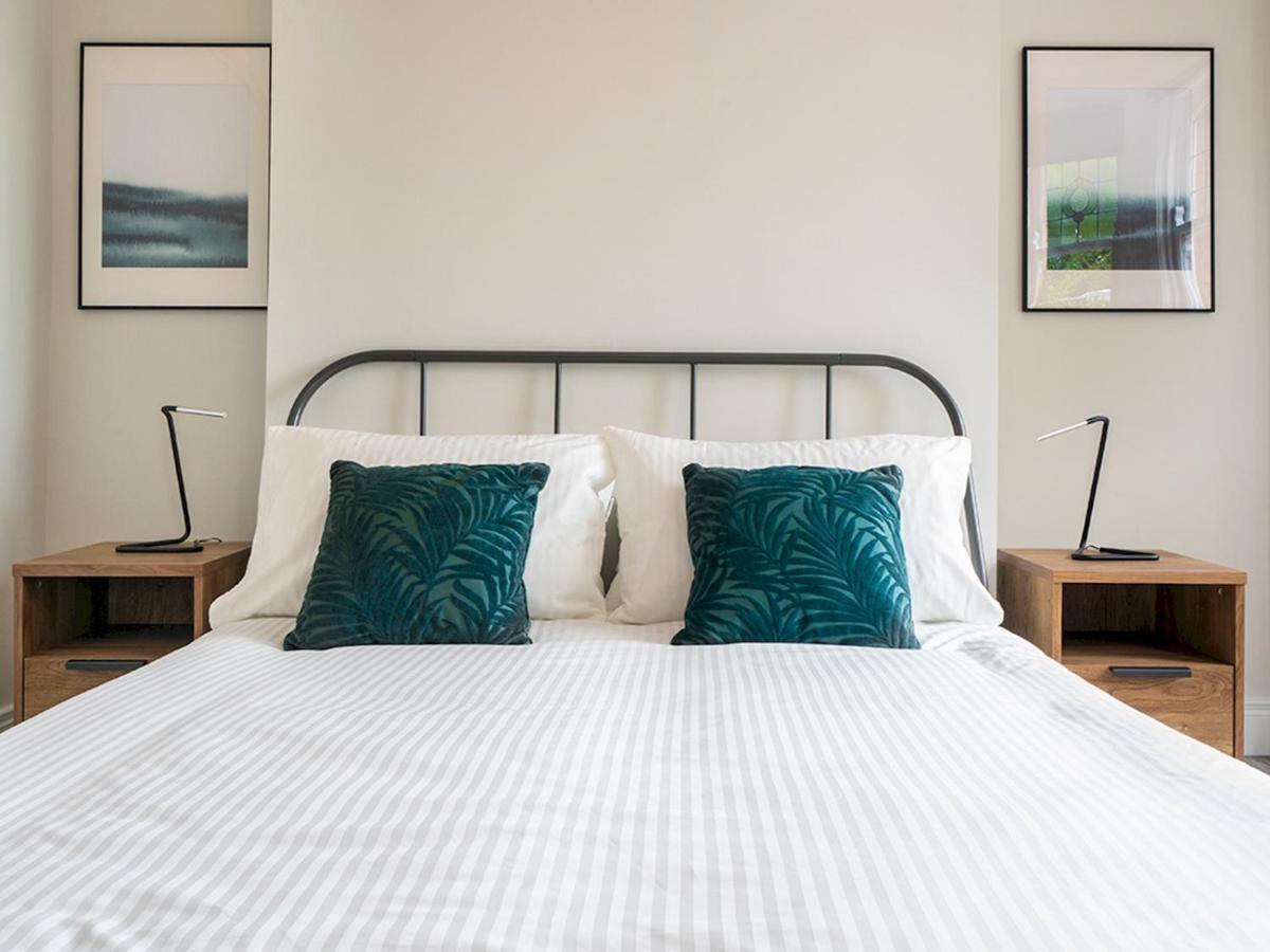 Pass The Keys Beautiful 4Br Restored Red Brick Cafes And Park Belfast Ngoại thất bức ảnh